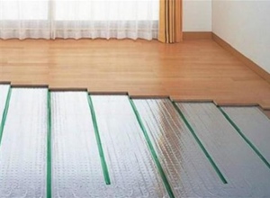 地暖板
